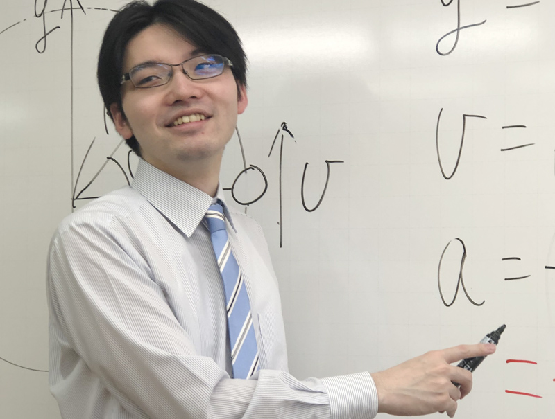 恒松 (SUR天王寺校 高2、高3物理Hクラス担当)